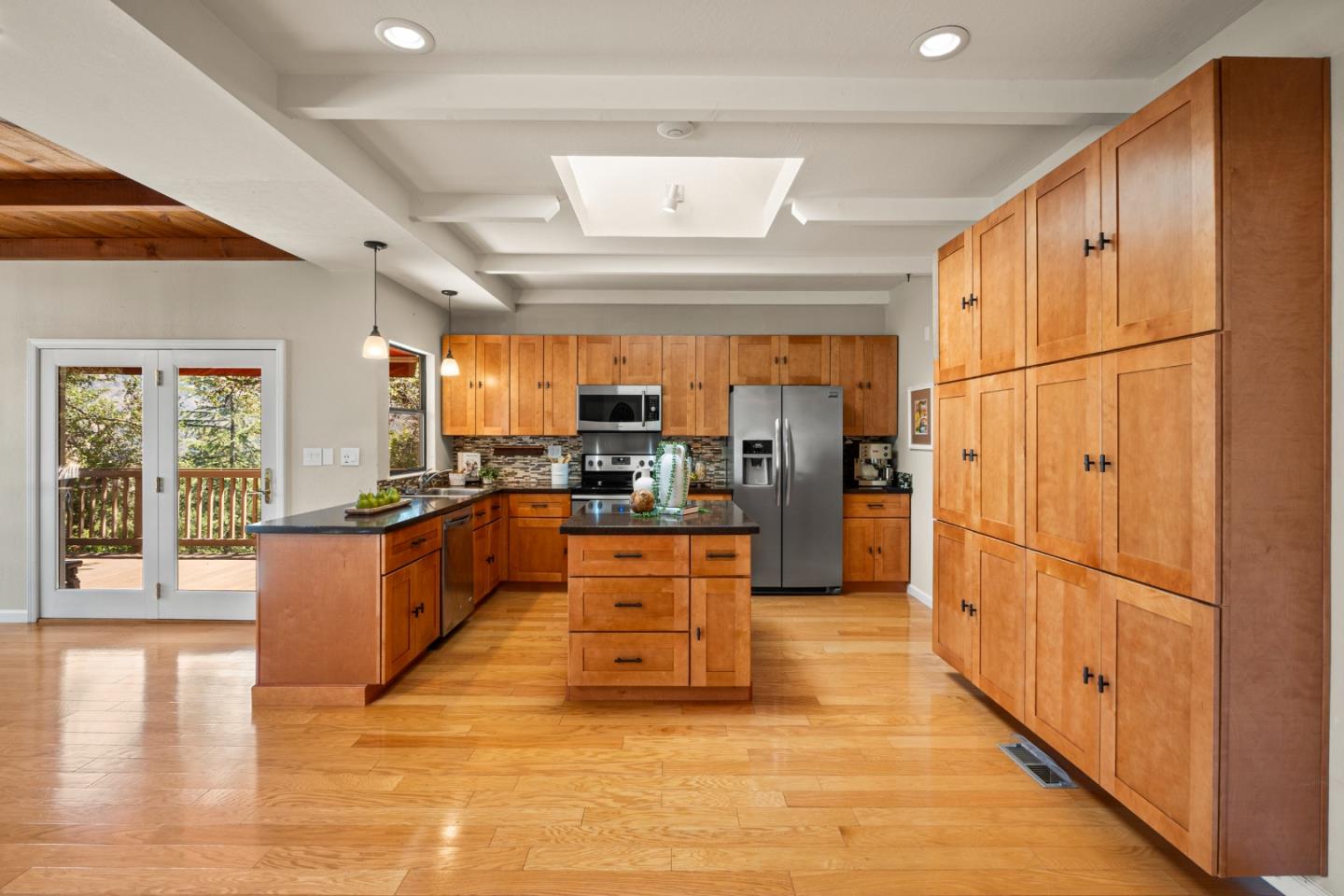 Detail Gallery Image 7 of 36 For 17410 Blue Jay Dr, Morgan Hill,  CA 95037 - 3 Beds | 2/1 Baths
