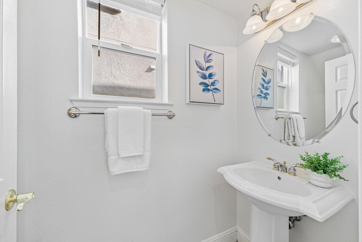 Detail Gallery Image 19 of 42 For 1658 Pala Ranch Cir, San Jose,  CA 95133 - 3 Beds | 2/1 Baths