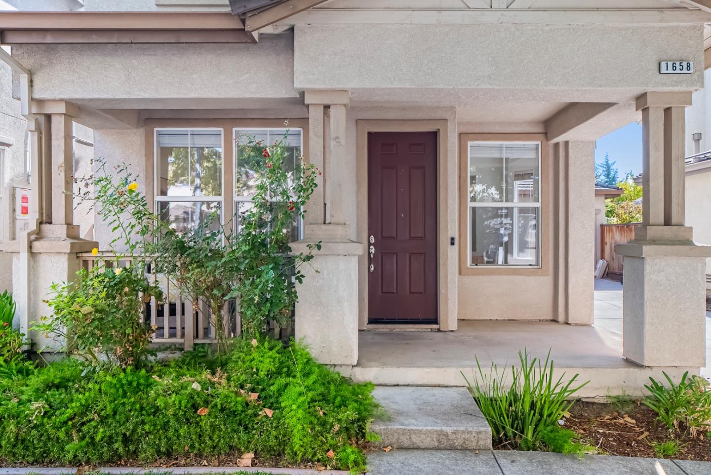 Detail Gallery Image 3 of 42 For 1658 Pala Ranch Cir, San Jose,  CA 95133 - 3 Beds | 2/1 Baths