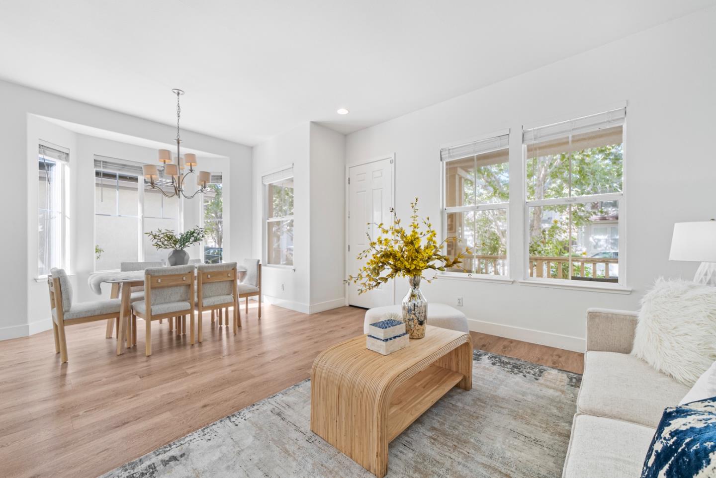 Detail Gallery Image 5 of 42 For 1658 Pala Ranch Cir, San Jose,  CA 95133 - 3 Beds | 2/1 Baths