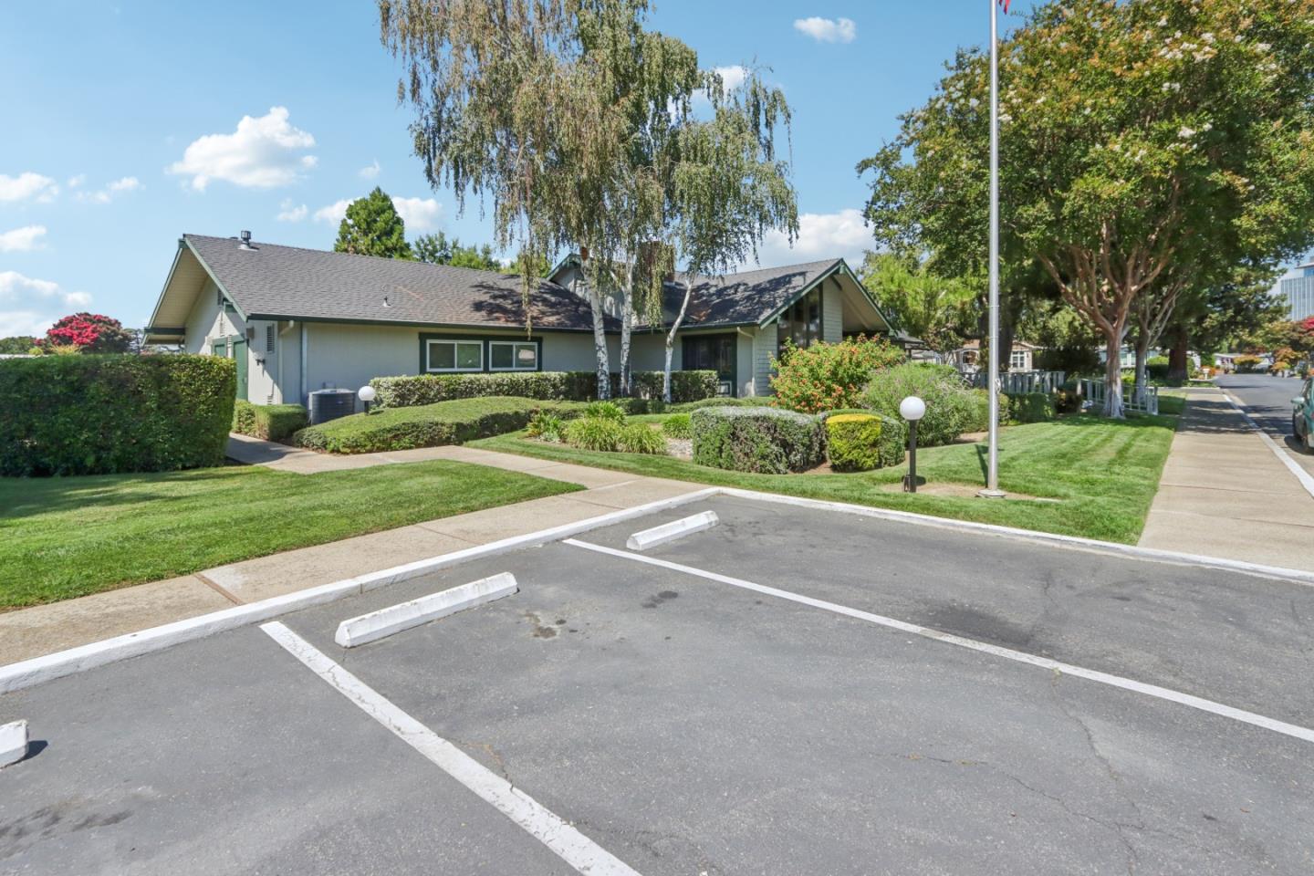Detail Gallery Image 39 of 44 For 138 Quail Hollow Dr #138,  San Jose,  CA 95128 - 2 Beds | 2 Baths