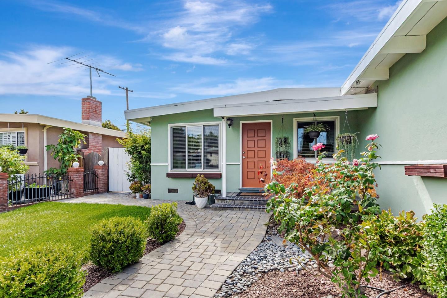 Detail Gallery Image 5 of 34 For 2044 Jackson St, Santa Clara,  CA 95050 - 3 Beds | 2 Baths