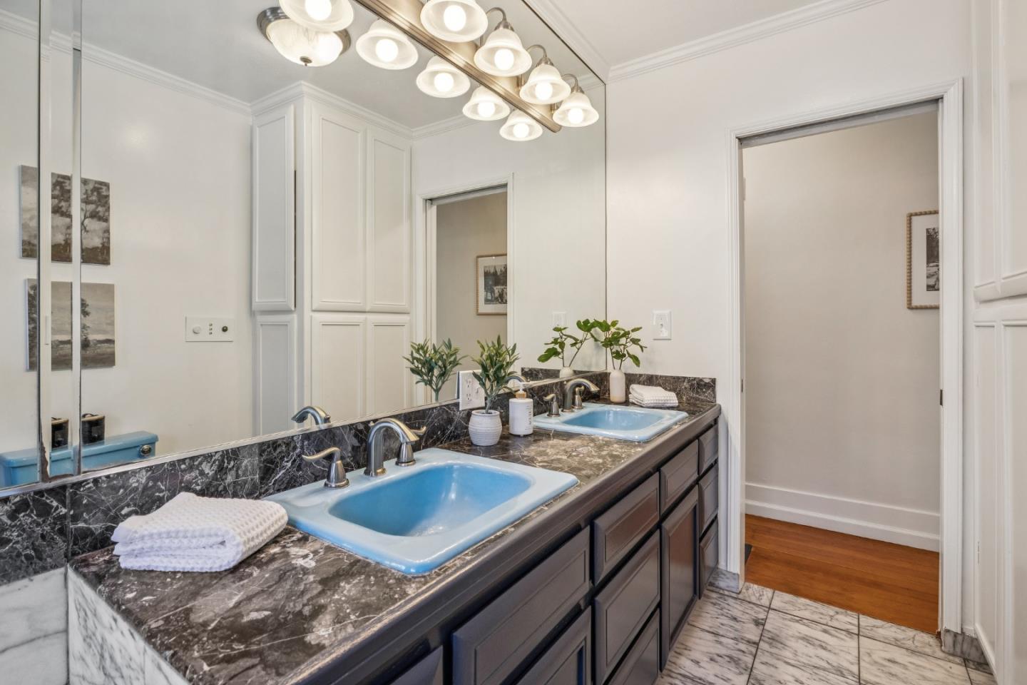 Detail Gallery Image 16 of 32 For 406 Menker Ave, San Jose,  CA 95128 - 3 Beds | 1 Baths