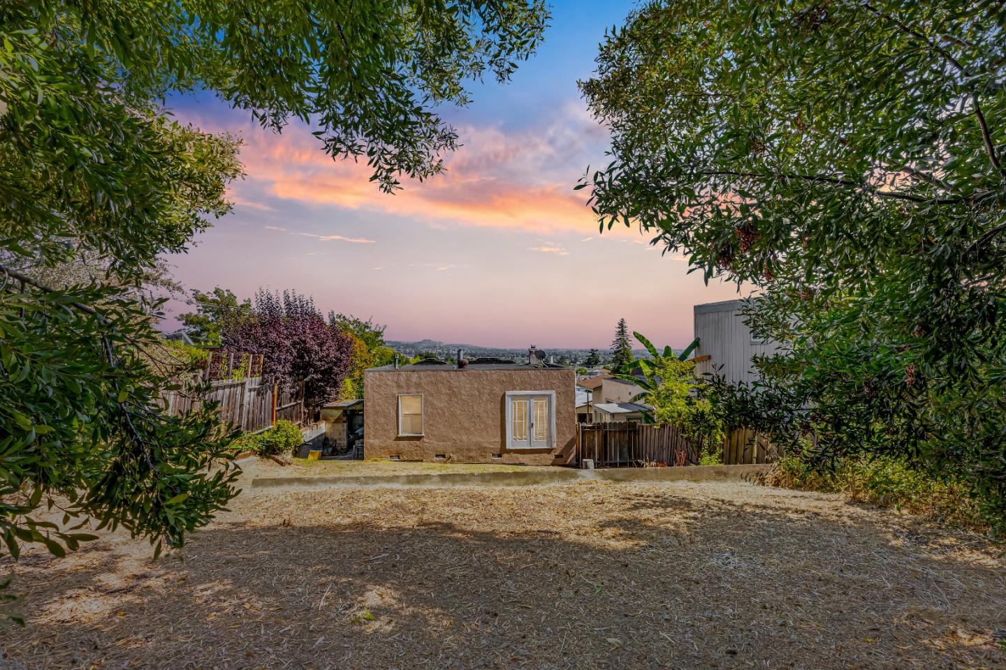 Detail Gallery Image 35 of 36 For 3121 Monticello Ave, Oakland,  CA 94619 - 2 Beds | 1 Baths