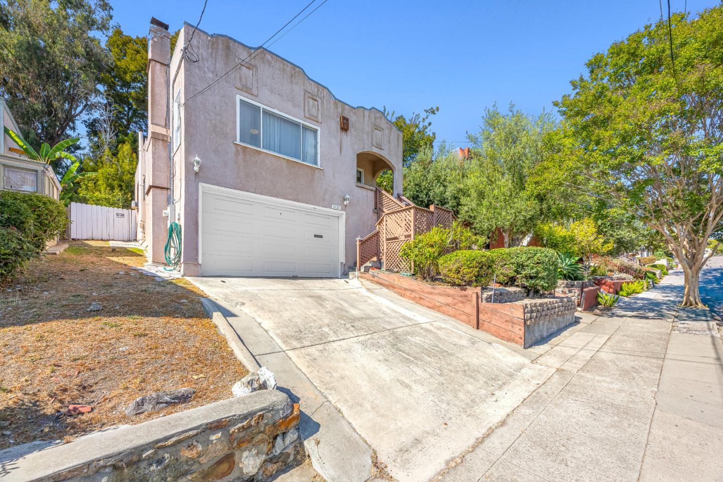 Detail Gallery Image 6 of 36 For 3121 Monticello Ave, Oakland,  CA 94619 - 2 Beds | 1 Baths