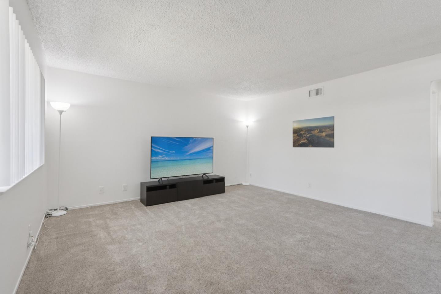 Detail Gallery Image 10 of 42 For 196 Coy Dr #1,  San Jose,  CA 95123 - 2 Beds | 1 Baths