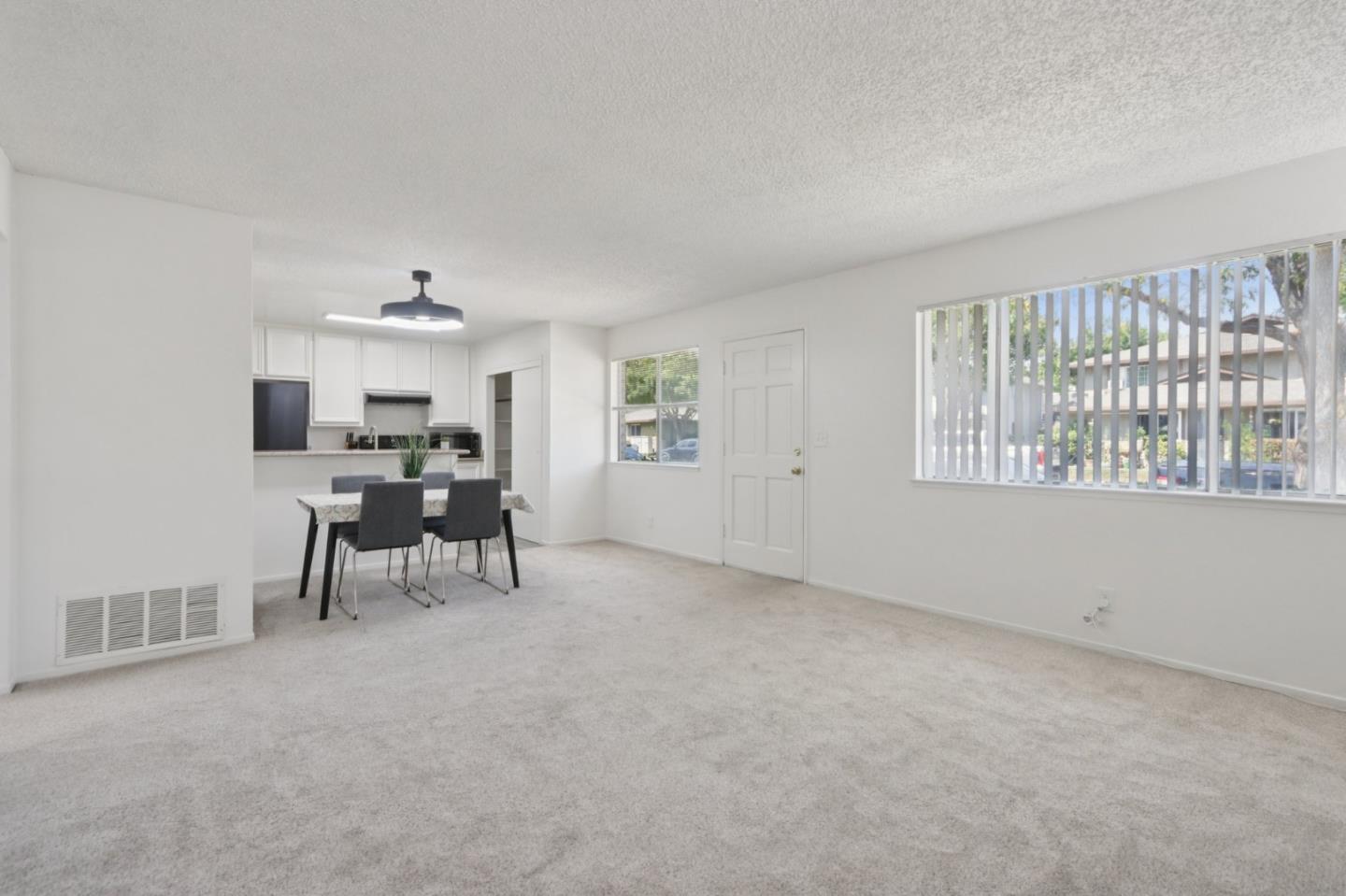 Detail Gallery Image 12 of 42 For 196 Coy Dr #1,  San Jose,  CA 95123 - 2 Beds | 1 Baths