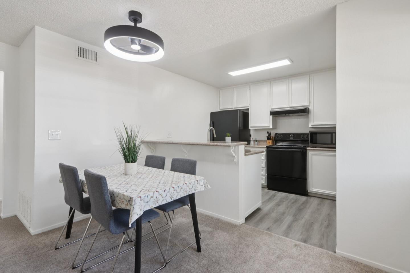 Detail Gallery Image 14 of 42 For 196 Coy Dr #1,  San Jose,  CA 95123 - 2 Beds | 1 Baths