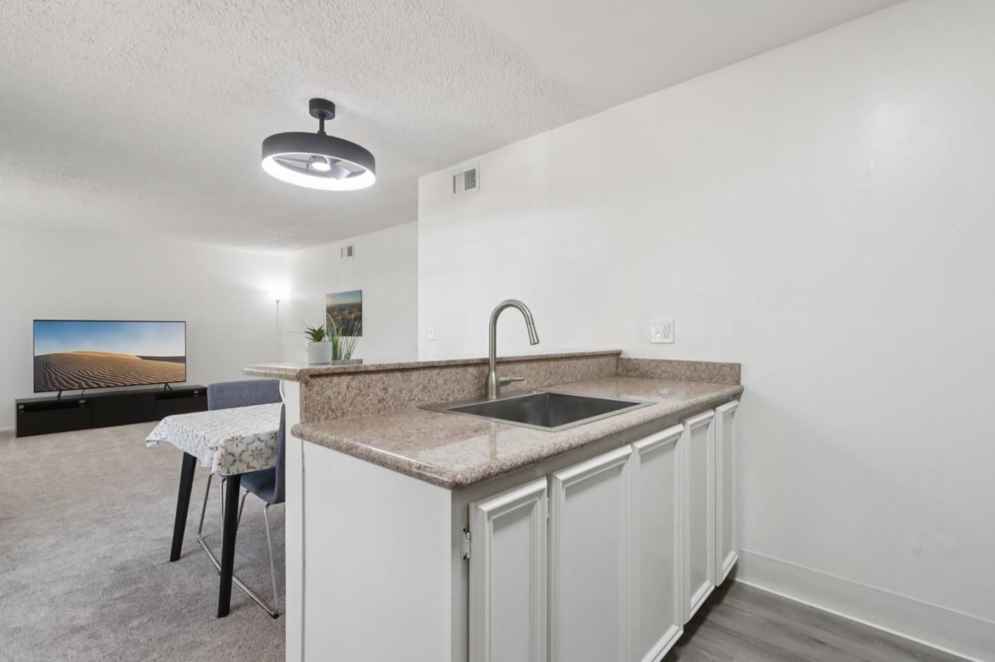 Detail Gallery Image 19 of 42 For 196 Coy Dr #1,  San Jose,  CA 95123 - 2 Beds | 1 Baths