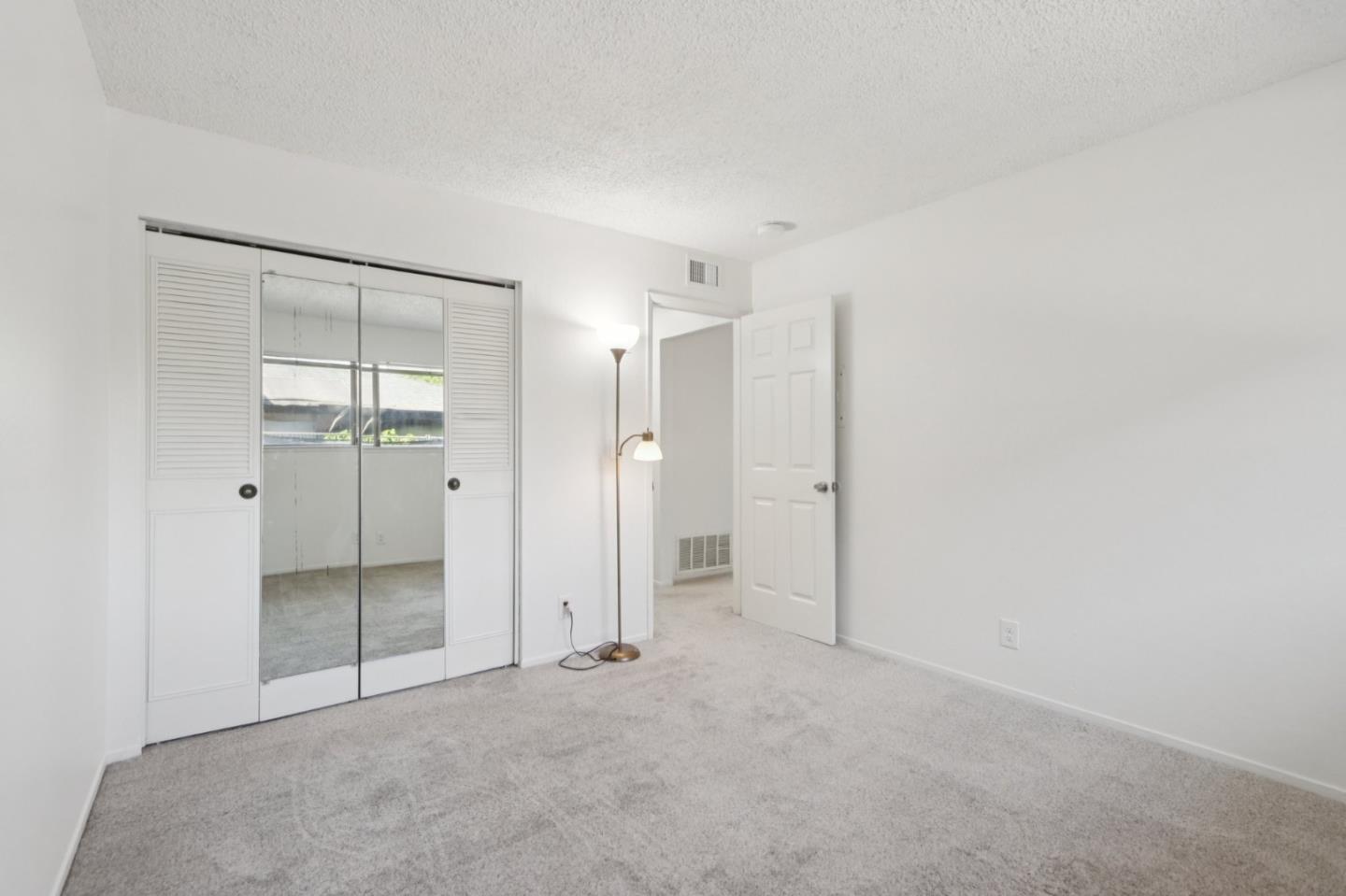 Detail Gallery Image 22 of 42 For 196 Coy Dr #1,  San Jose,  CA 95123 - 2 Beds | 1 Baths