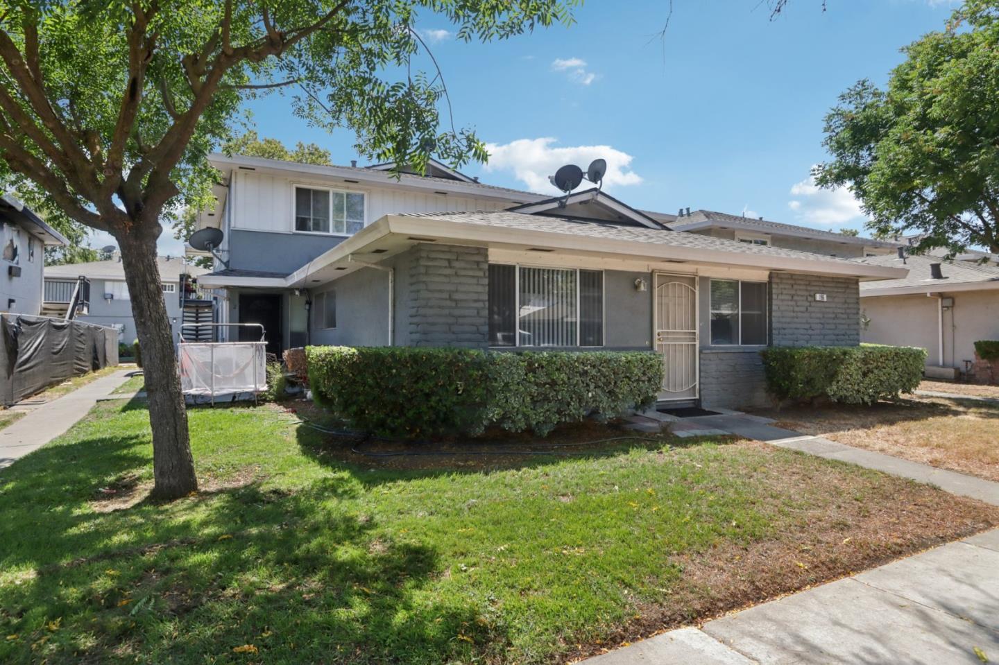 Detail Gallery Image 5 of 42 For 196 Coy Dr #1,  San Jose,  CA 95123 - 2 Beds | 1 Baths