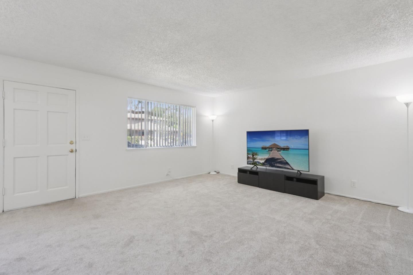 Detail Gallery Image 8 of 42 For 196 Coy Dr #1,  San Jose,  CA 95123 - 2 Beds | 1 Baths