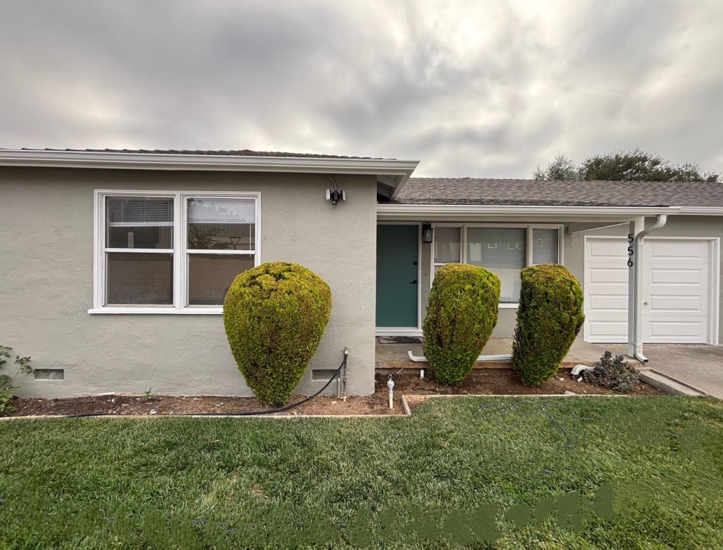 Detail Gallery Image 2 of 9 For 556 E Fremont Ave, Sunnyvale,  CA 94087 - 2 Beds | 1 Baths