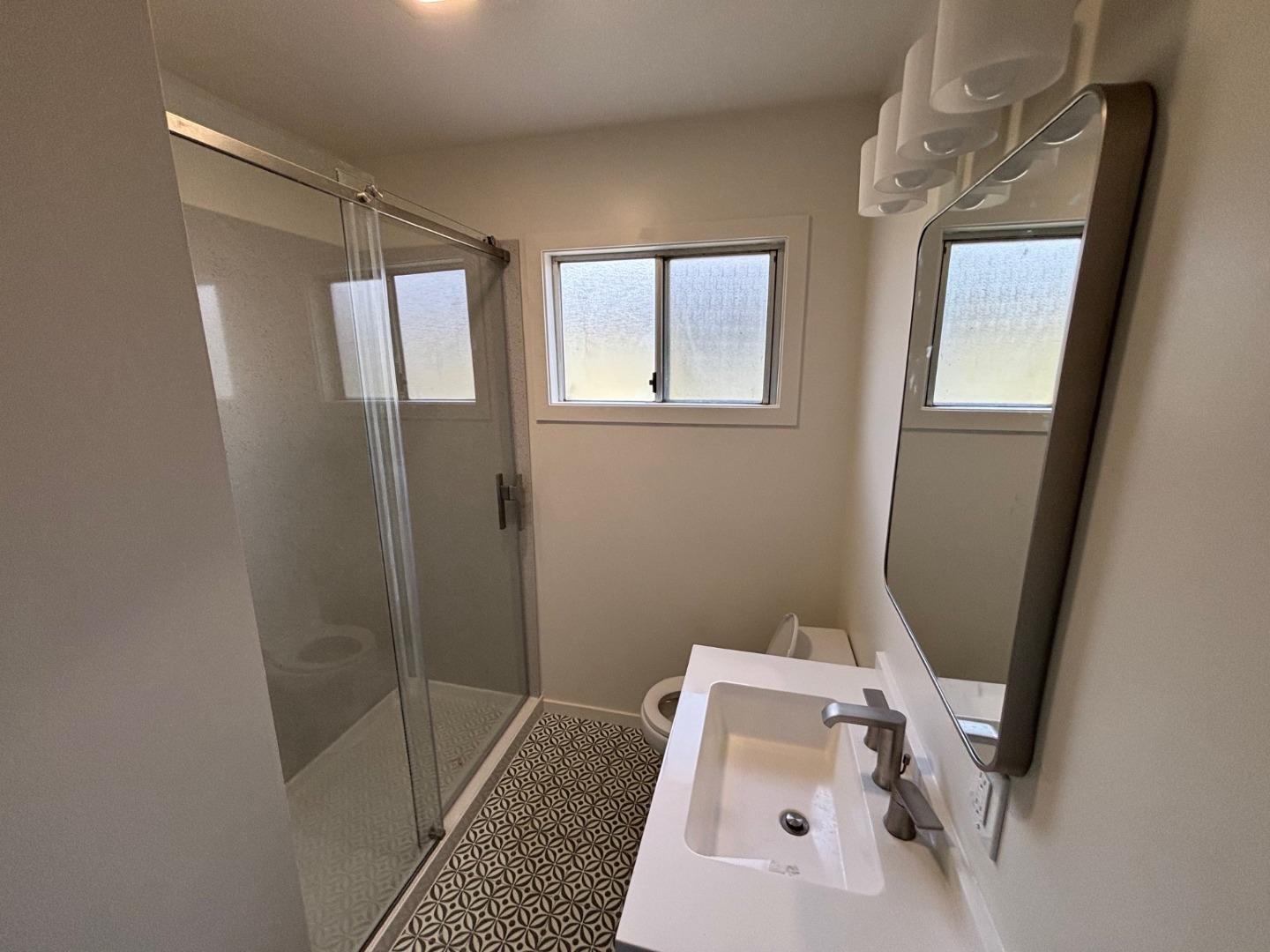 Detail Gallery Image 6 of 9 For 556 E Fremont Ave, Sunnyvale,  CA 94087 - 2 Beds | 1 Baths