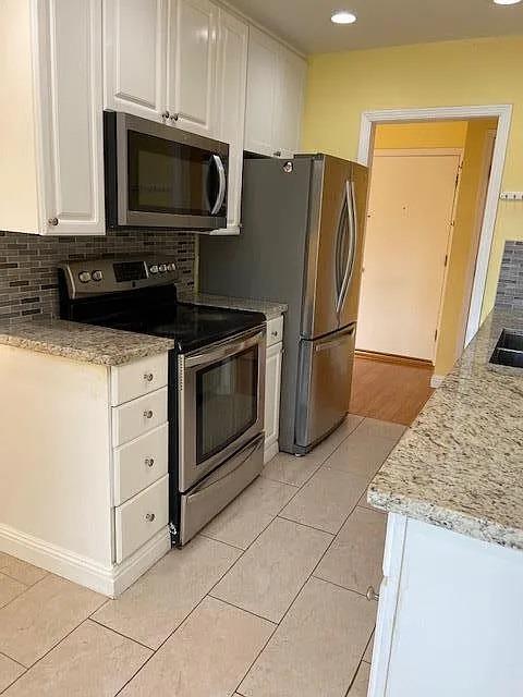 Detail Gallery Image 8 of 20 For 7150 Rainbow Dr #7,  San Jose,  CA 95129 - 2 Beds | 1 Baths