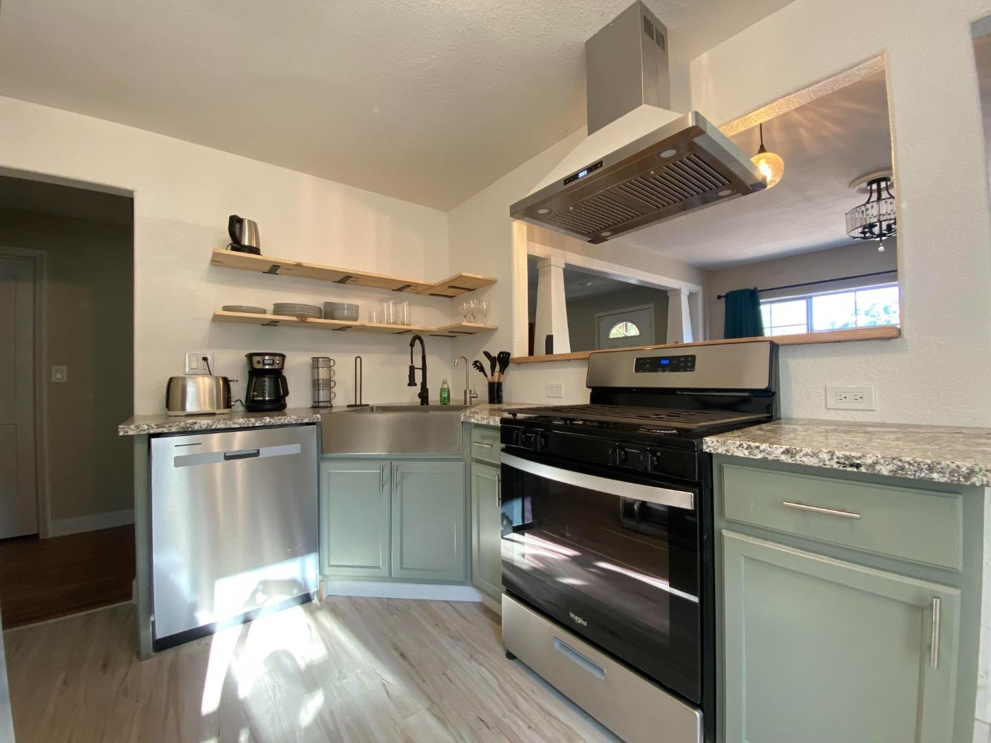 Detail Gallery Image 5 of 21 For 999 E 16th St, Chico,  CA 95928 - – Beds | – Baths