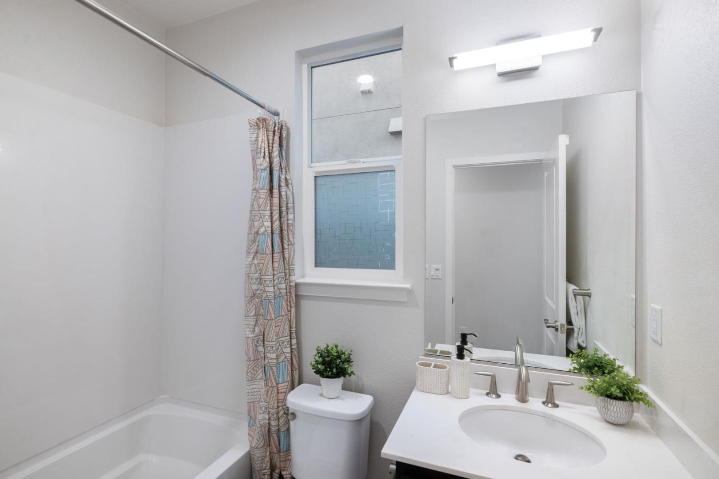 Detail Gallery Image 15 of 35 For 1020 Skybo Ct, San Jose,  CA 95120 - 4 Beds | 3 Baths