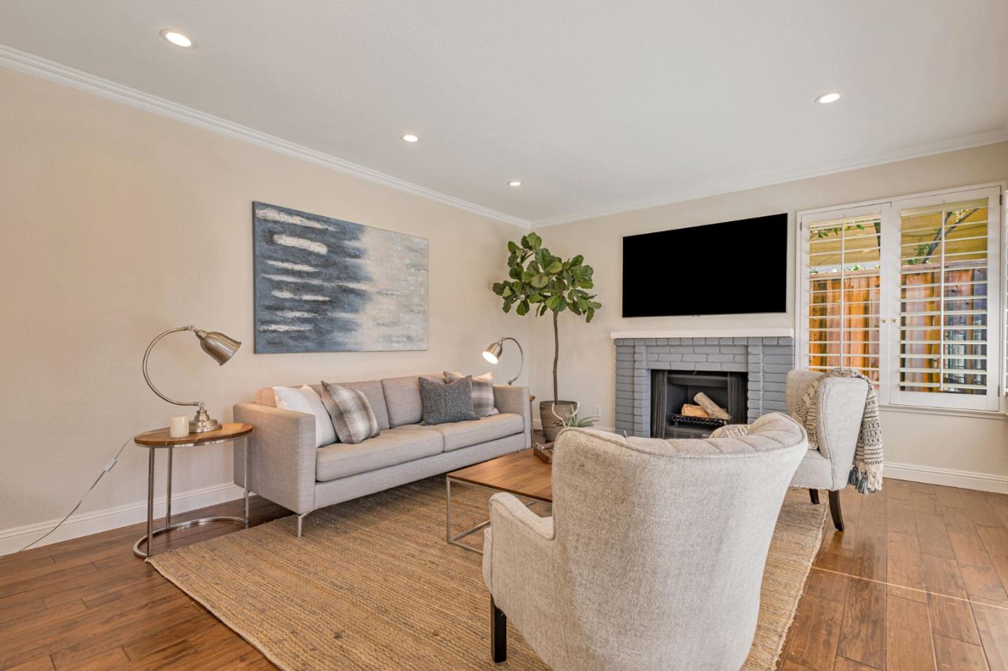 Detail Gallery Image 14 of 54 For 1003 Avalon Ave, Foster City,  CA 94404 - 4 Beds | 2/1 Baths