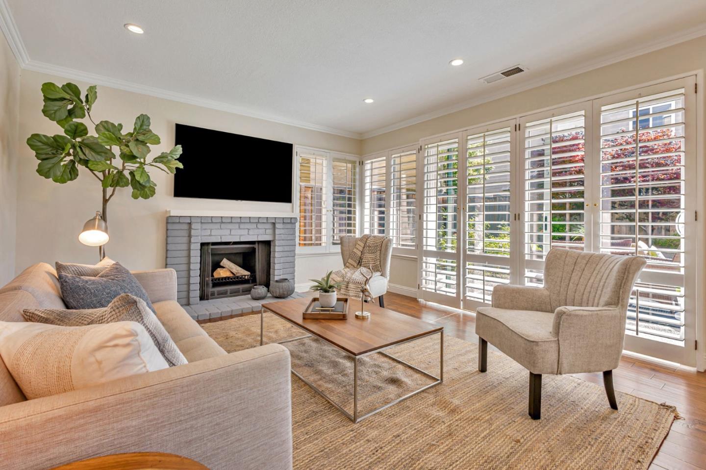 Detail Gallery Image 18 of 54 For 1003 Avalon Ave, Foster City,  CA 94404 - 4 Beds | 2/1 Baths