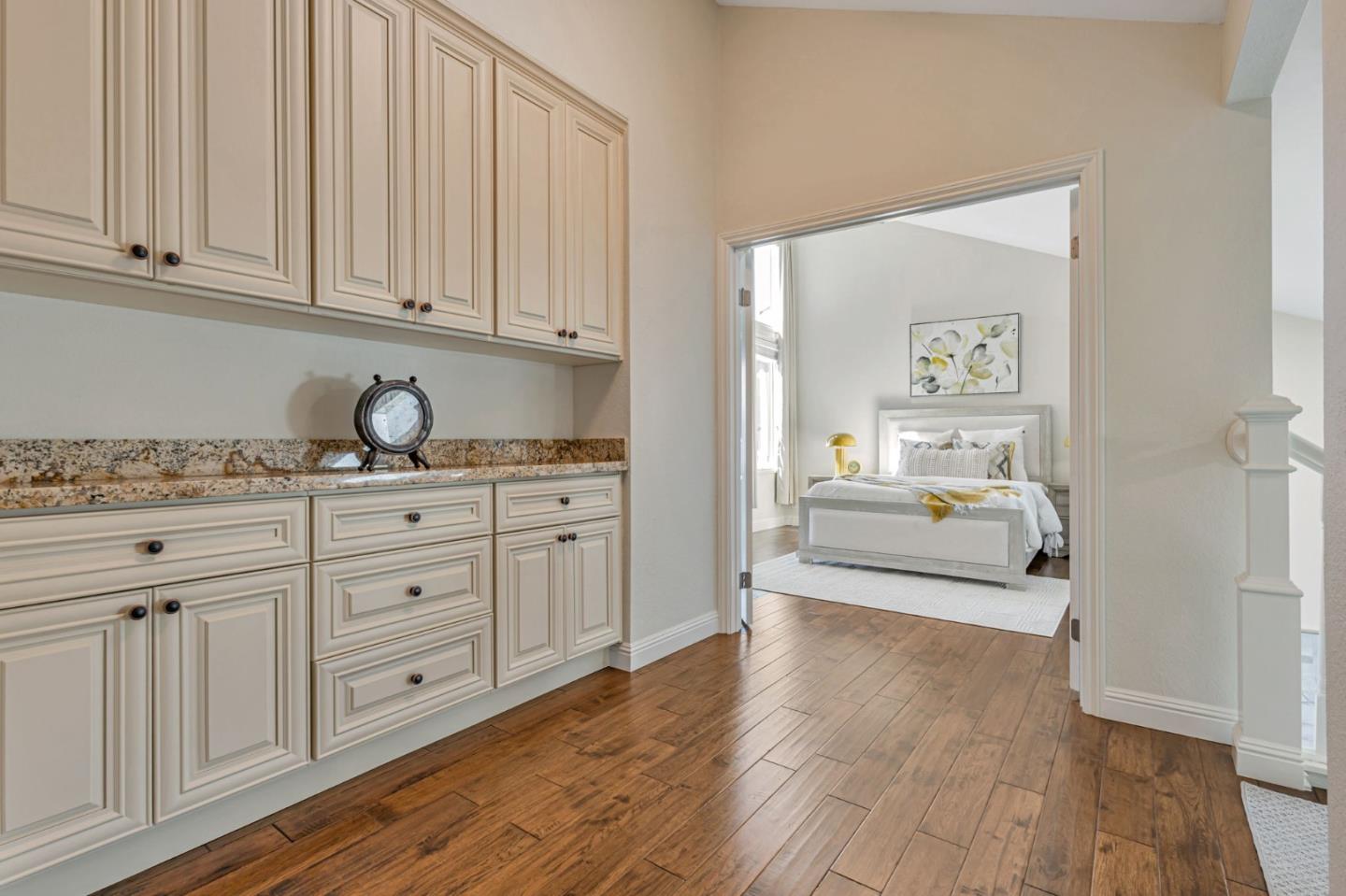Detail Gallery Image 21 of 54 For 1003 Avalon Ave, Foster City,  CA 94404 - 4 Beds | 2/1 Baths