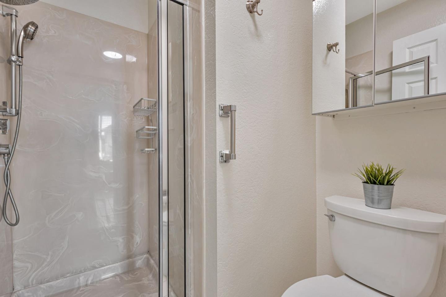 Detail Gallery Image 28 of 54 For 1003 Avalon Ave, Foster City,  CA 94404 - 4 Beds | 2/1 Baths
