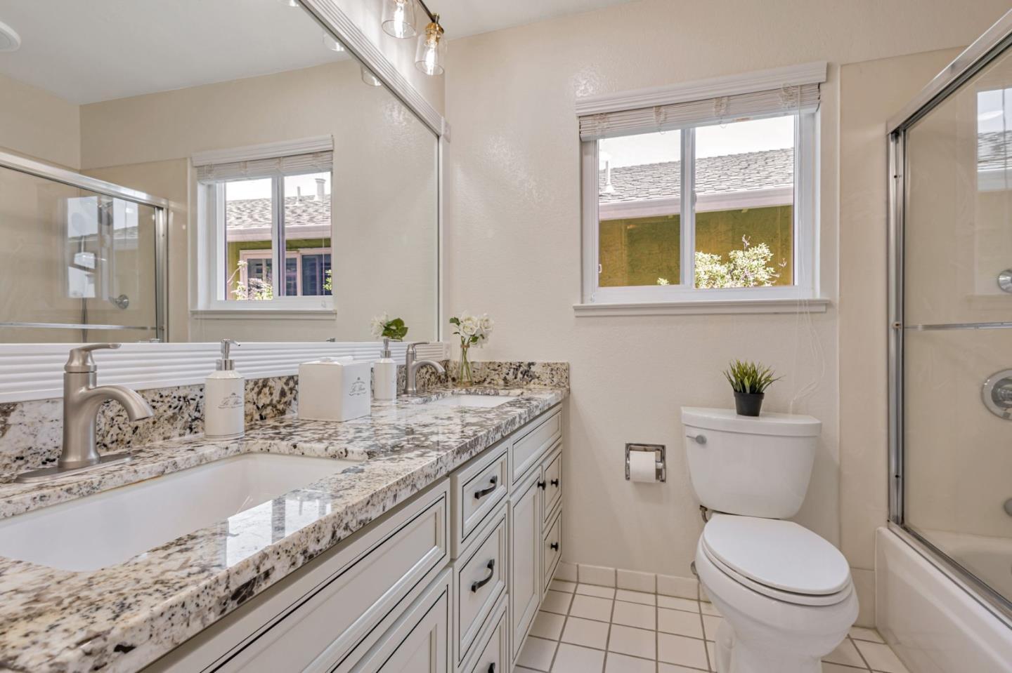 Detail Gallery Image 32 of 54 For 1003 Avalon Ave, Foster City,  CA 94404 - 4 Beds | 2/1 Baths