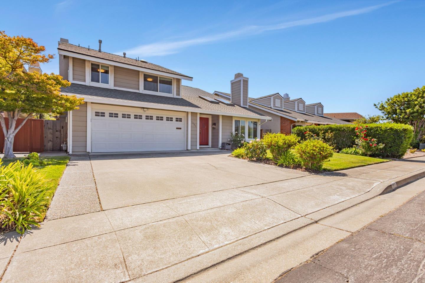 Detail Gallery Image 4 of 54 For 1003 Avalon Ave, Foster City,  CA 94404 - 4 Beds | 2/1 Baths