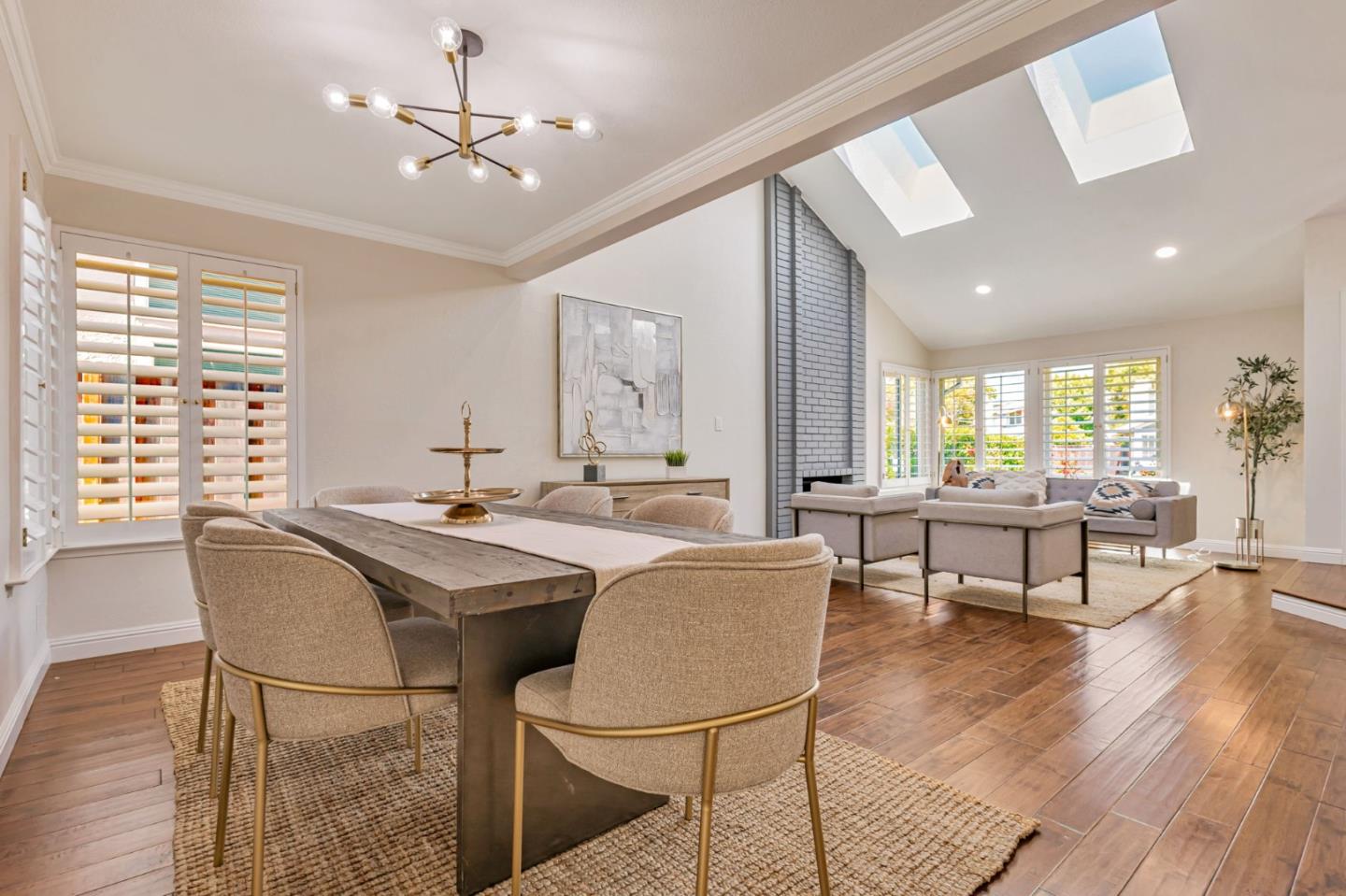 Detail Gallery Image 8 of 54 For 1003 Avalon Ave, Foster City,  CA 94404 - 4 Beds | 2/1 Baths