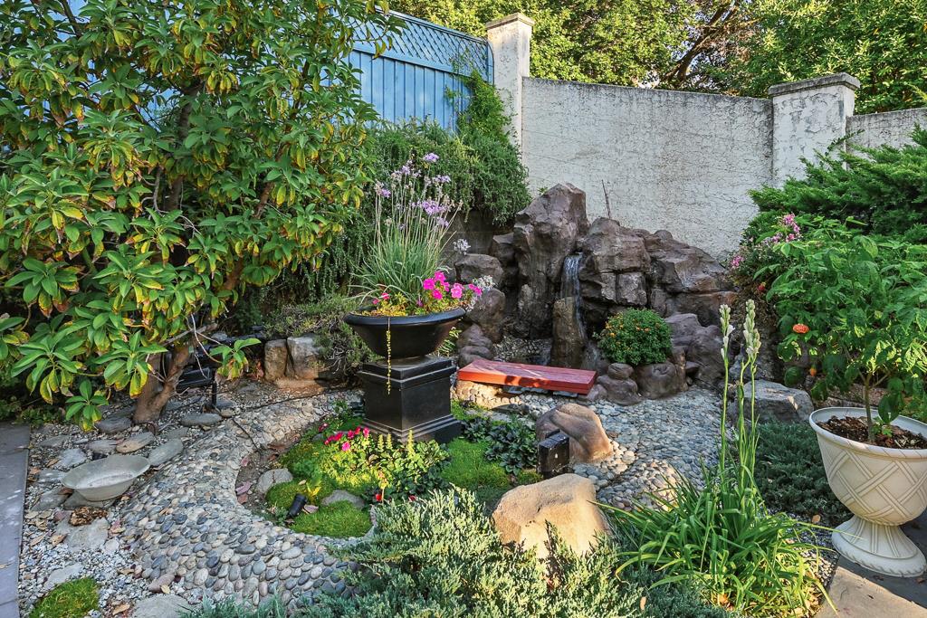 Detail Gallery Image 7 of 11 For 4072 Bouquet Park Ln, San Jose,  CA 95135 - 5 Beds | 3 Baths