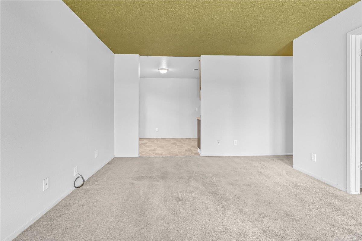 Detail Gallery Image 7 of 21 For 405 Primavera Ct, Greenfield,  CA 93927 - 2 Beds | 1 Baths