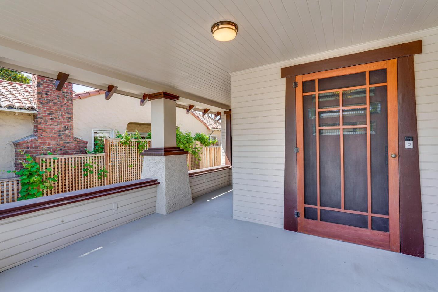 Detail Gallery Image 4 of 55 For 339 S 13th St, San Jose,  CA 95112 - 5 Beds | 4 Baths