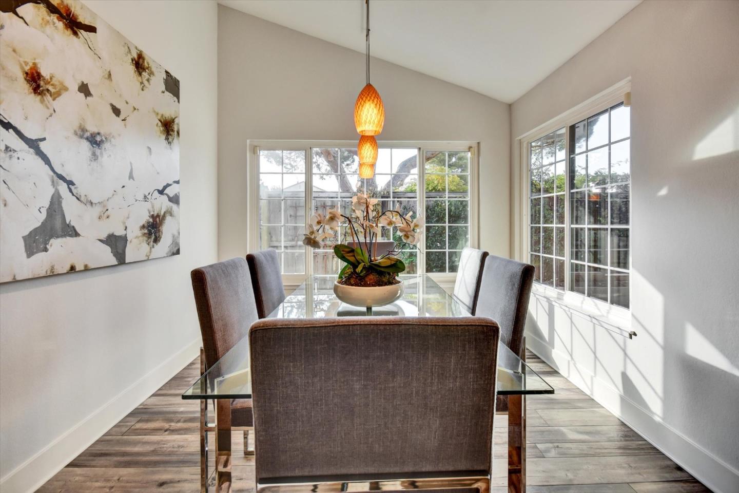 Detail Gallery Image 14 of 54 For 562 Seahorse Ln, Redwood City,  CA 94065 - 3 Beds | 2 Baths