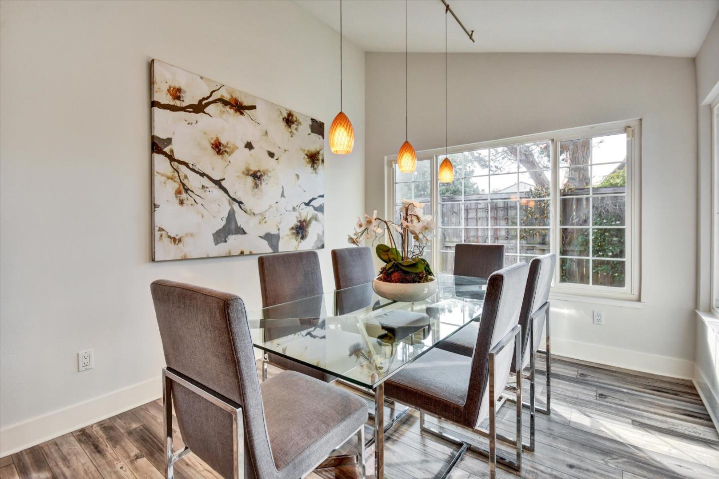 Detail Gallery Image 17 of 54 For 562 Seahorse Ln, Redwood City,  CA 94065 - 3 Beds | 2 Baths