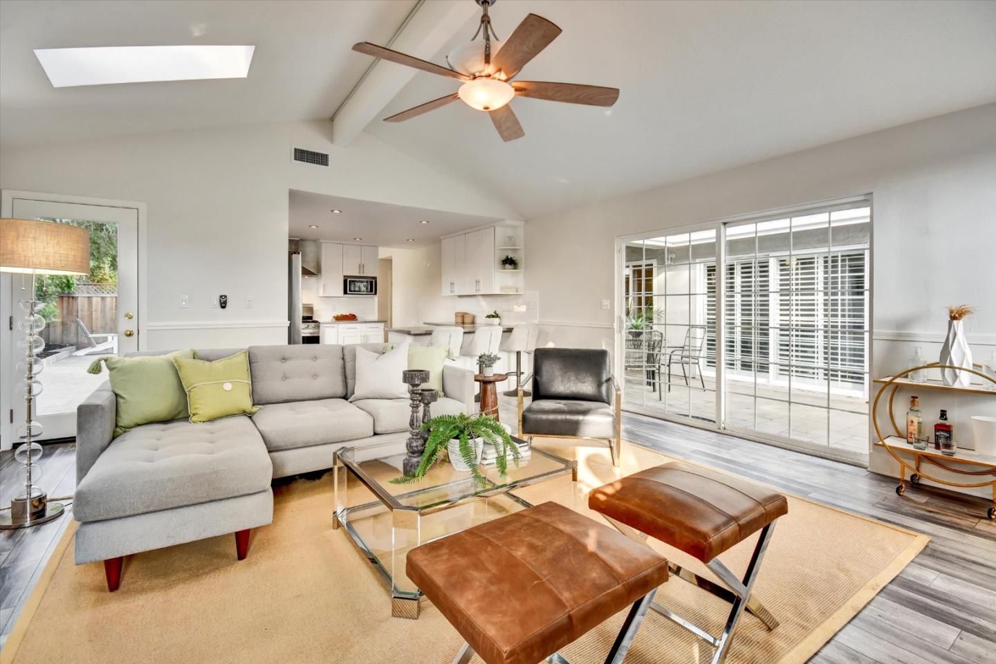 Detail Gallery Image 29 of 54 For 562 Seahorse Ln, Redwood City,  CA 94065 - 3 Beds | 2 Baths
