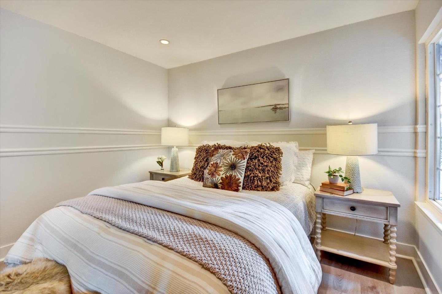 Detail Gallery Image 32 of 54 For 562 Seahorse Ln, Redwood City,  CA 94065 - 3 Beds | 2 Baths