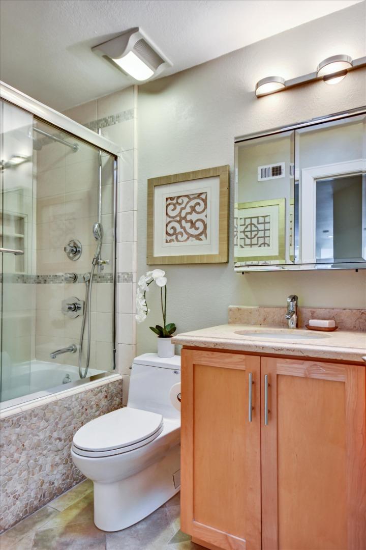 Detail Gallery Image 33 of 54 For 562 Seahorse Ln, Redwood City,  CA 94065 - 3 Beds | 2 Baths