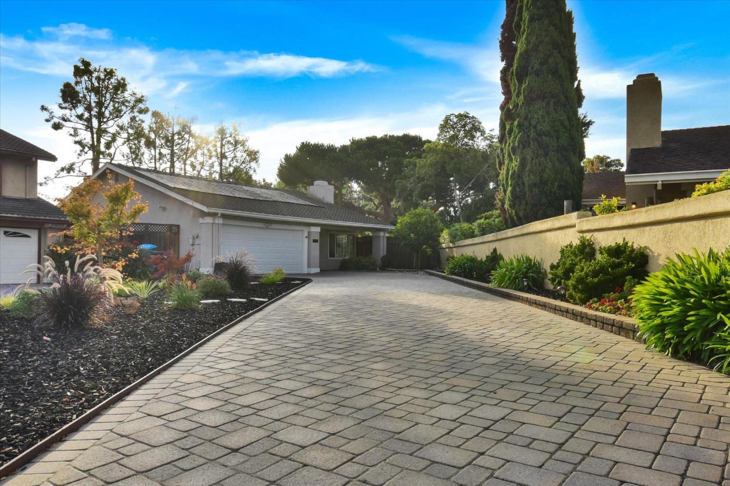 Detail Gallery Image 4 of 54 For 562 Seahorse Ln, Redwood City,  CA 94065 - 3 Beds | 2 Baths
