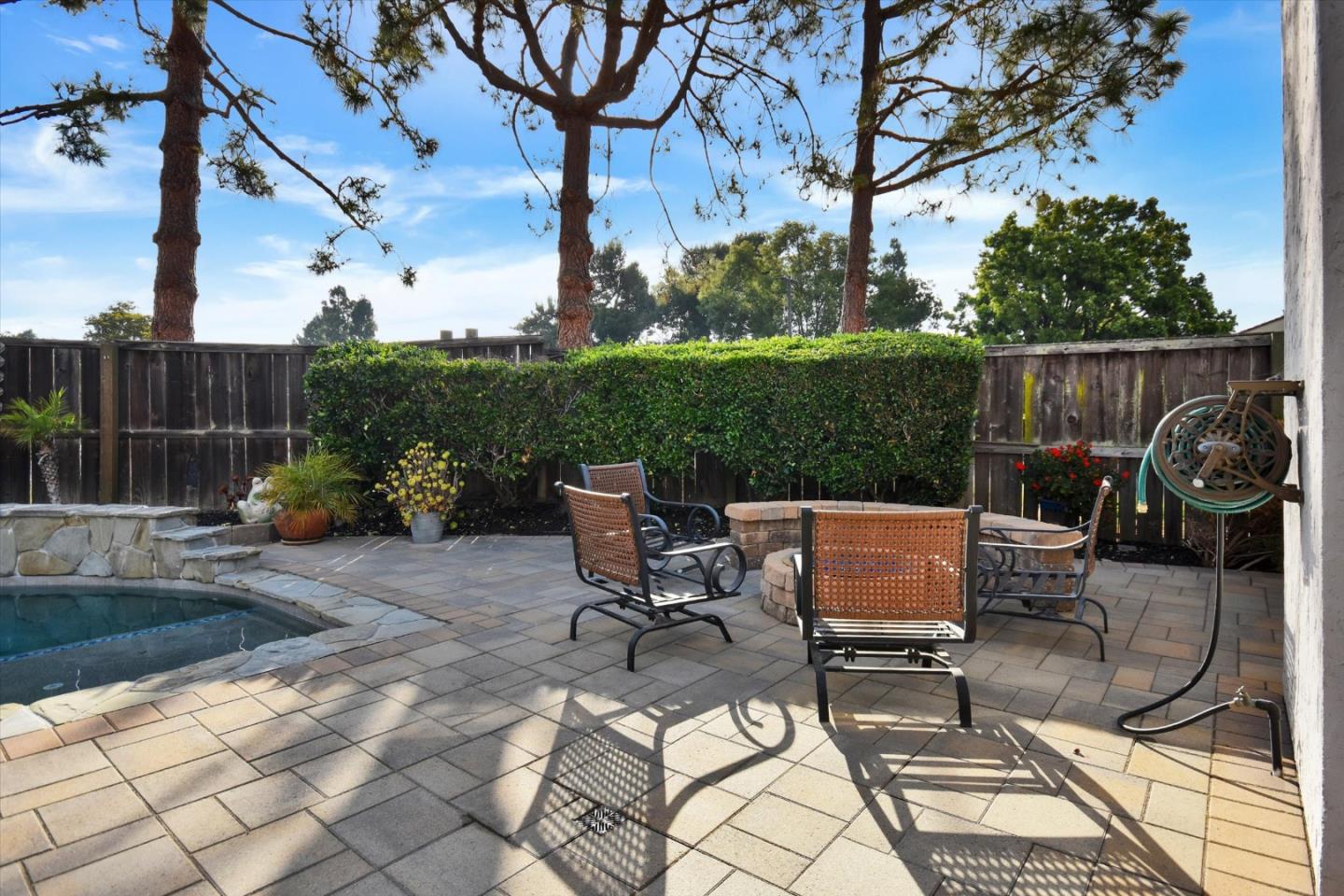 Detail Gallery Image 43 of 54 For 562 Seahorse Ln, Redwood City,  CA 94065 - 3 Beds | 2 Baths