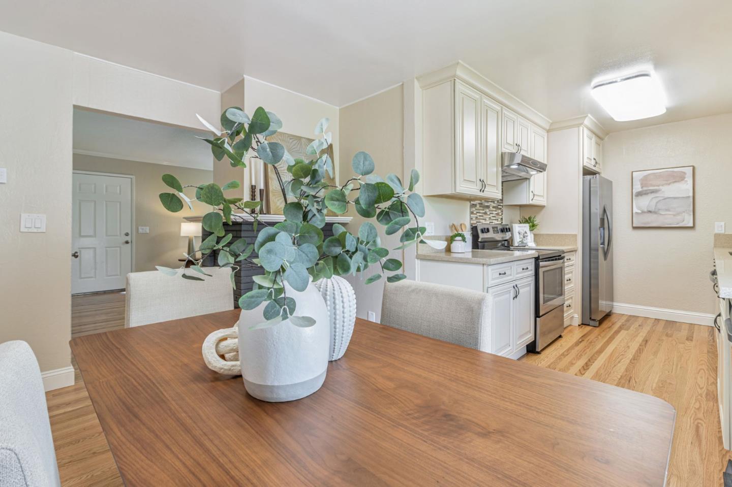 Detail Gallery Image 14 of 45 For 24836 Woodacre Ave, Hayward,  CA 94544 - 3 Beds | 2 Baths
