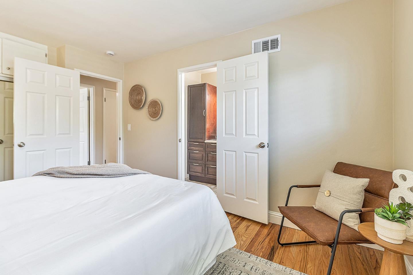 Detail Gallery Image 18 of 45 For 24836 Woodacre Ave, Hayward,  CA 94544 - 3 Beds | 2 Baths