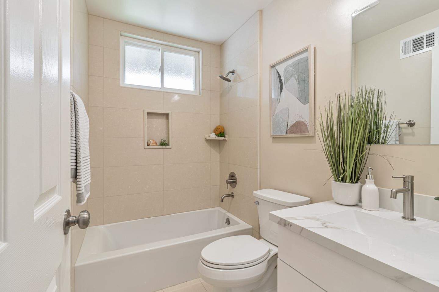 Detail Gallery Image 23 of 45 For 24836 Woodacre Ave, Hayward,  CA 94544 - 3 Beds | 2 Baths