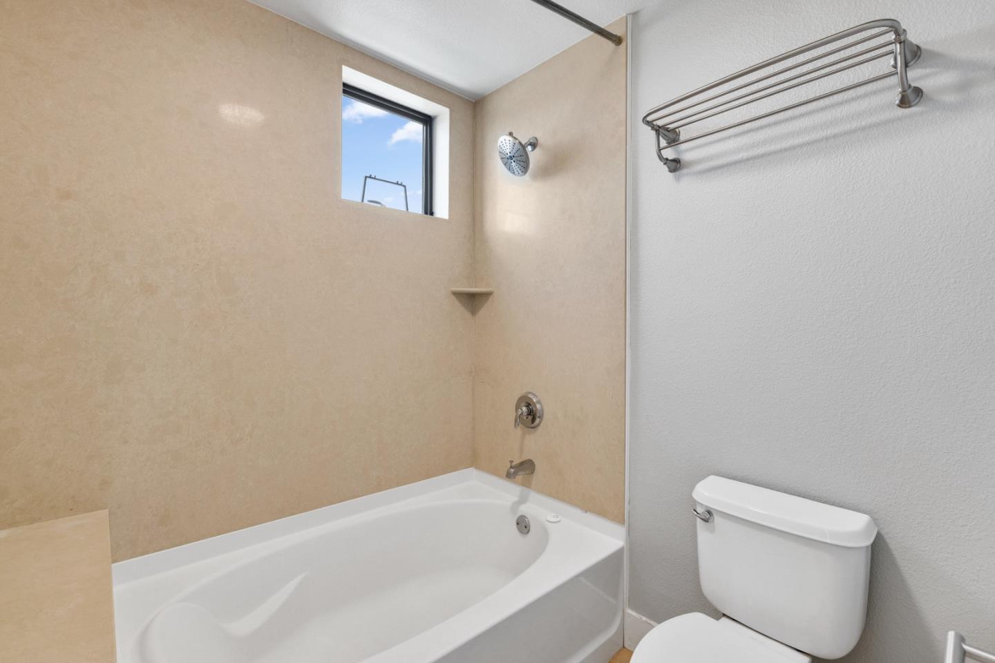 Detail Gallery Image 15 of 25 For 110 S 1st St, Campbell,  CA 95008 - 2 Beds | 2/1 Baths