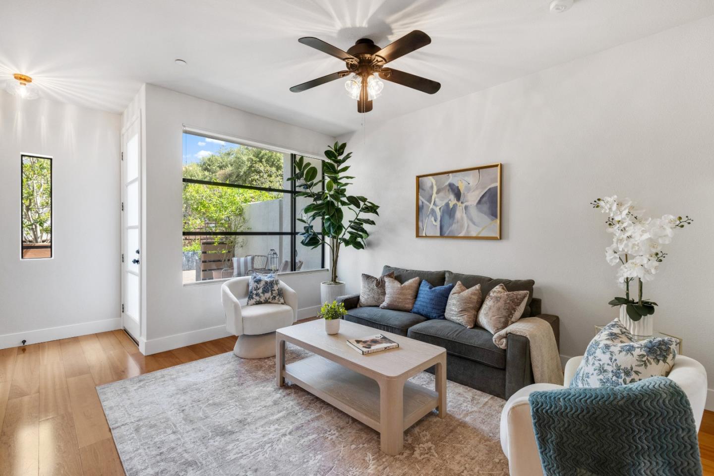 Detail Gallery Image 3 of 25 For 110 S 1st St, Campbell,  CA 95008 - 2 Beds | 2/1 Baths