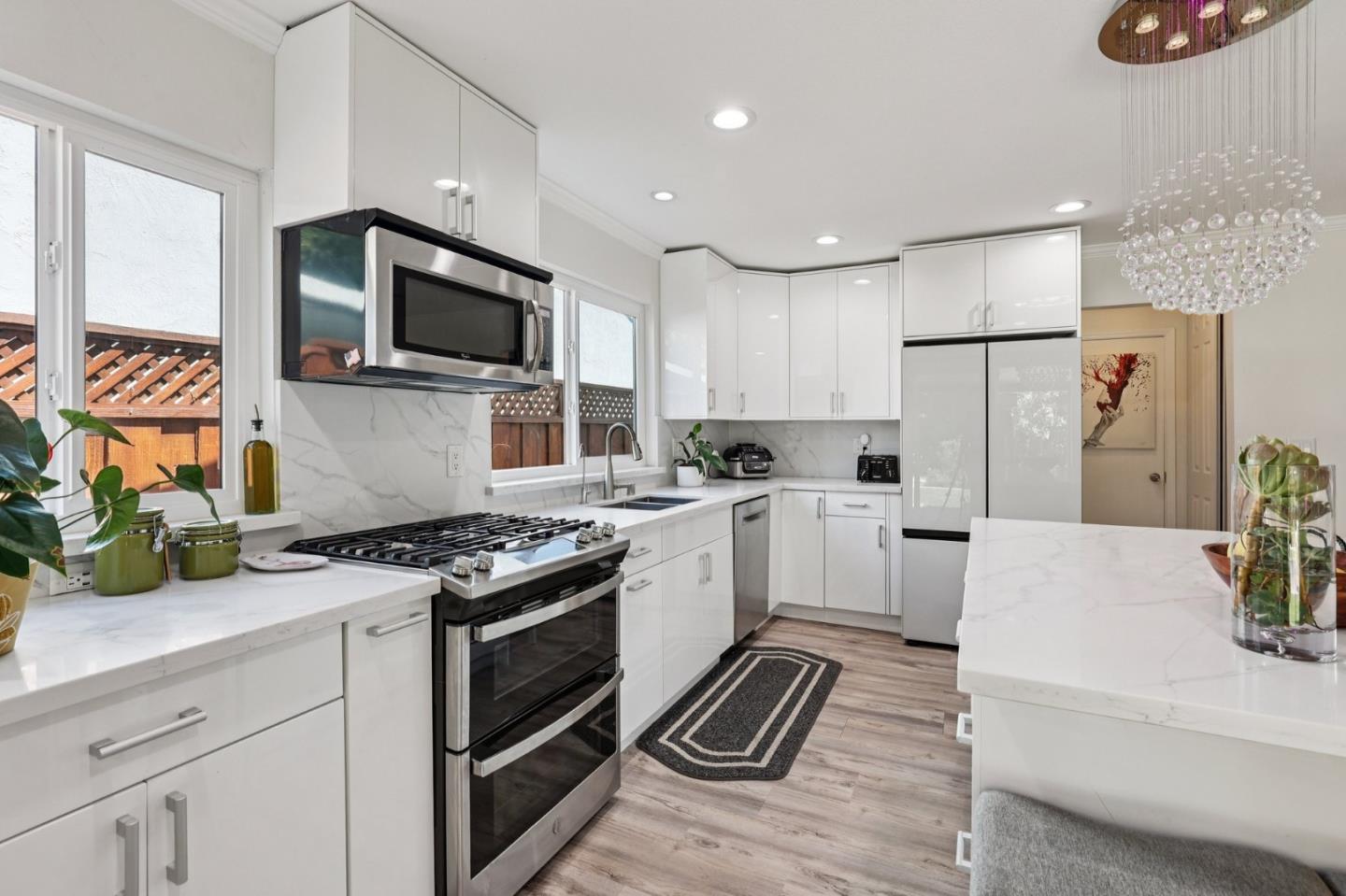 Detail Gallery Image 11 of 41 For 5195 Calicowood Pl, San Jose,  CA 95111 - 3 Beds | 2 Baths