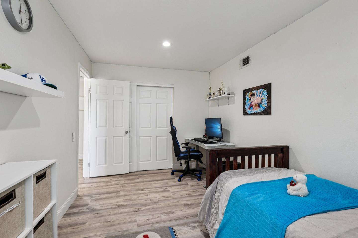Detail Gallery Image 21 of 41 For 5195 Calicowood Pl, San Jose,  CA 95111 - 3 Beds | 2 Baths