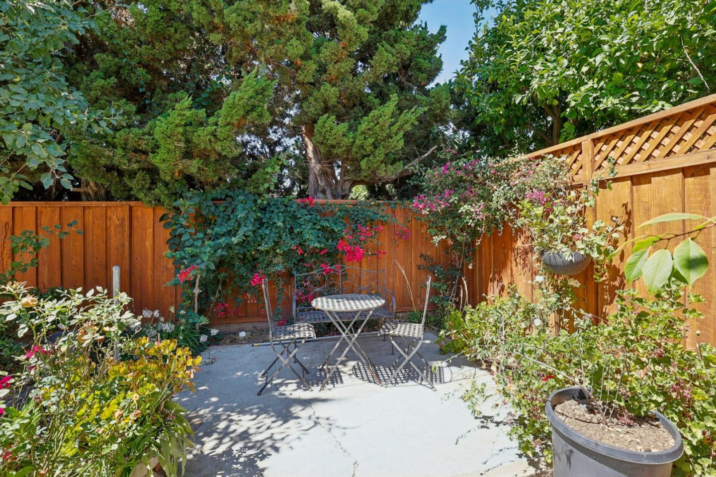 Detail Gallery Image 27 of 41 For 5195 Calicowood Pl, San Jose,  CA 95111 - 3 Beds | 2 Baths