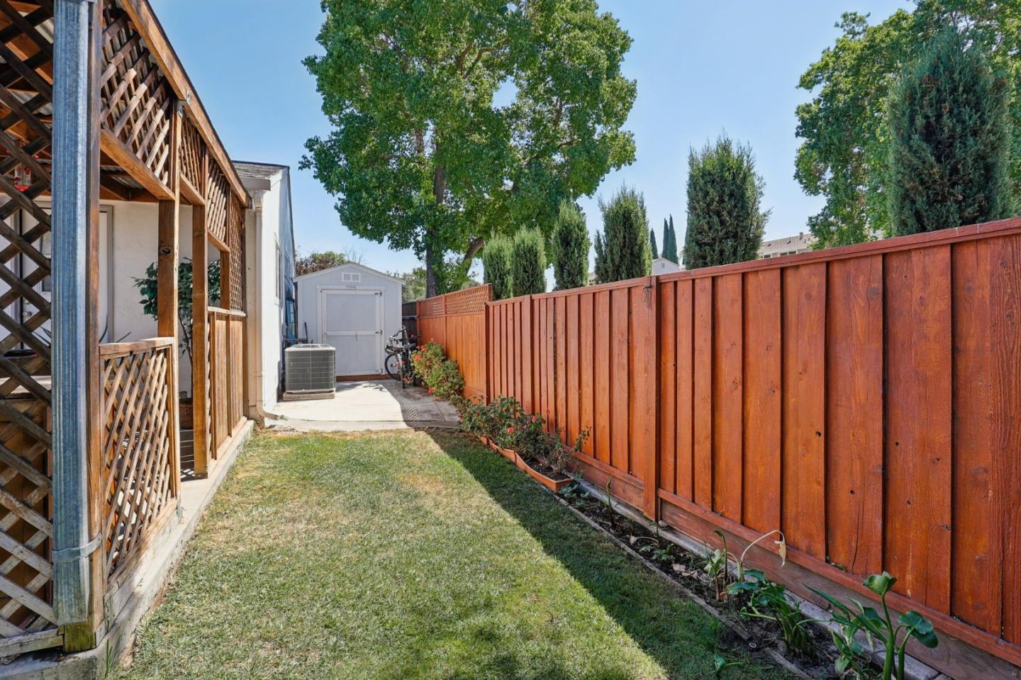 Detail Gallery Image 29 of 41 For 5195 Calicowood Pl, San Jose,  CA 95111 - 3 Beds | 2 Baths