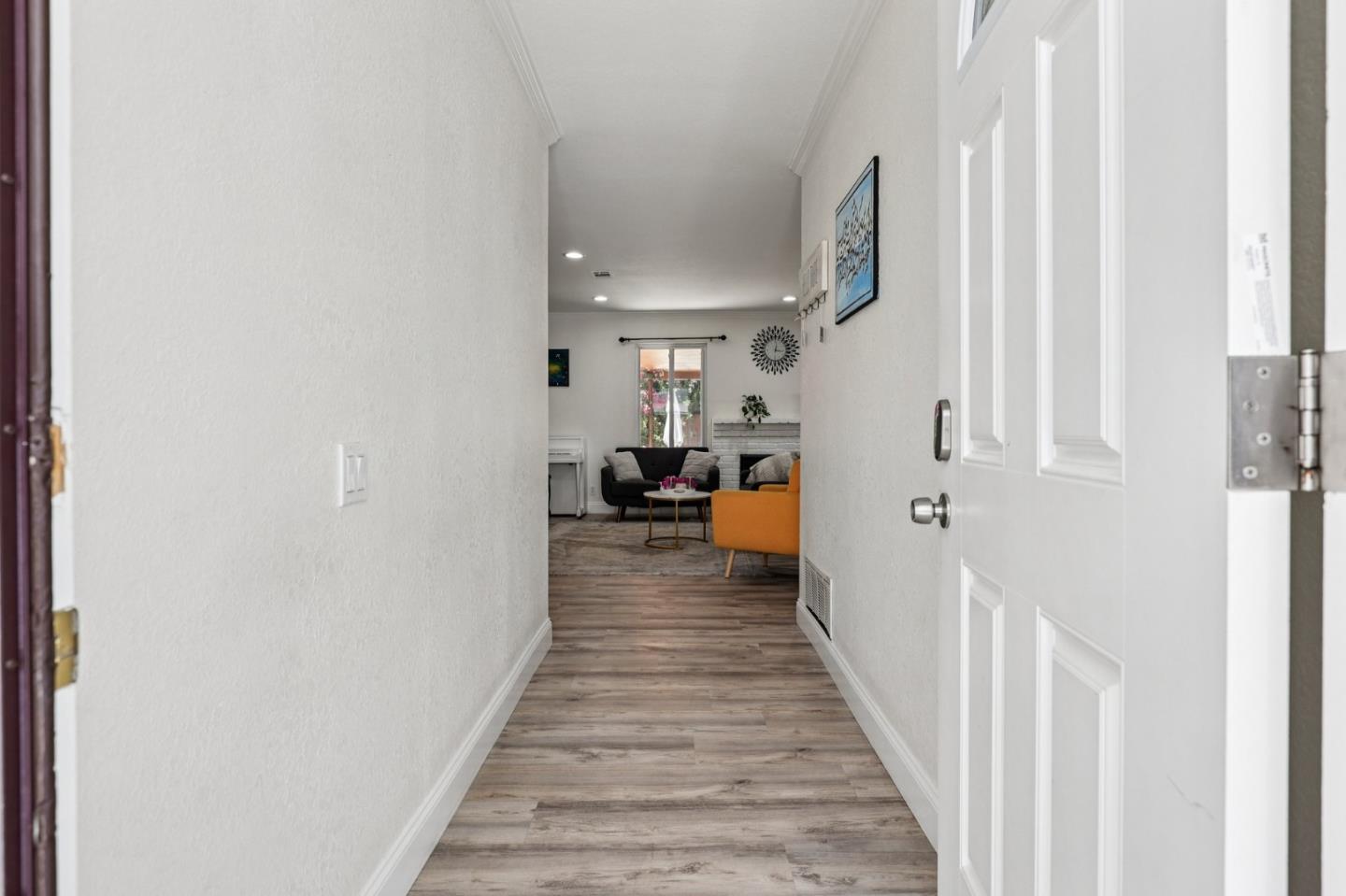 Detail Gallery Image 5 of 41 For 5195 Calicowood Pl, San Jose,  CA 95111 - 3 Beds | 2 Baths
