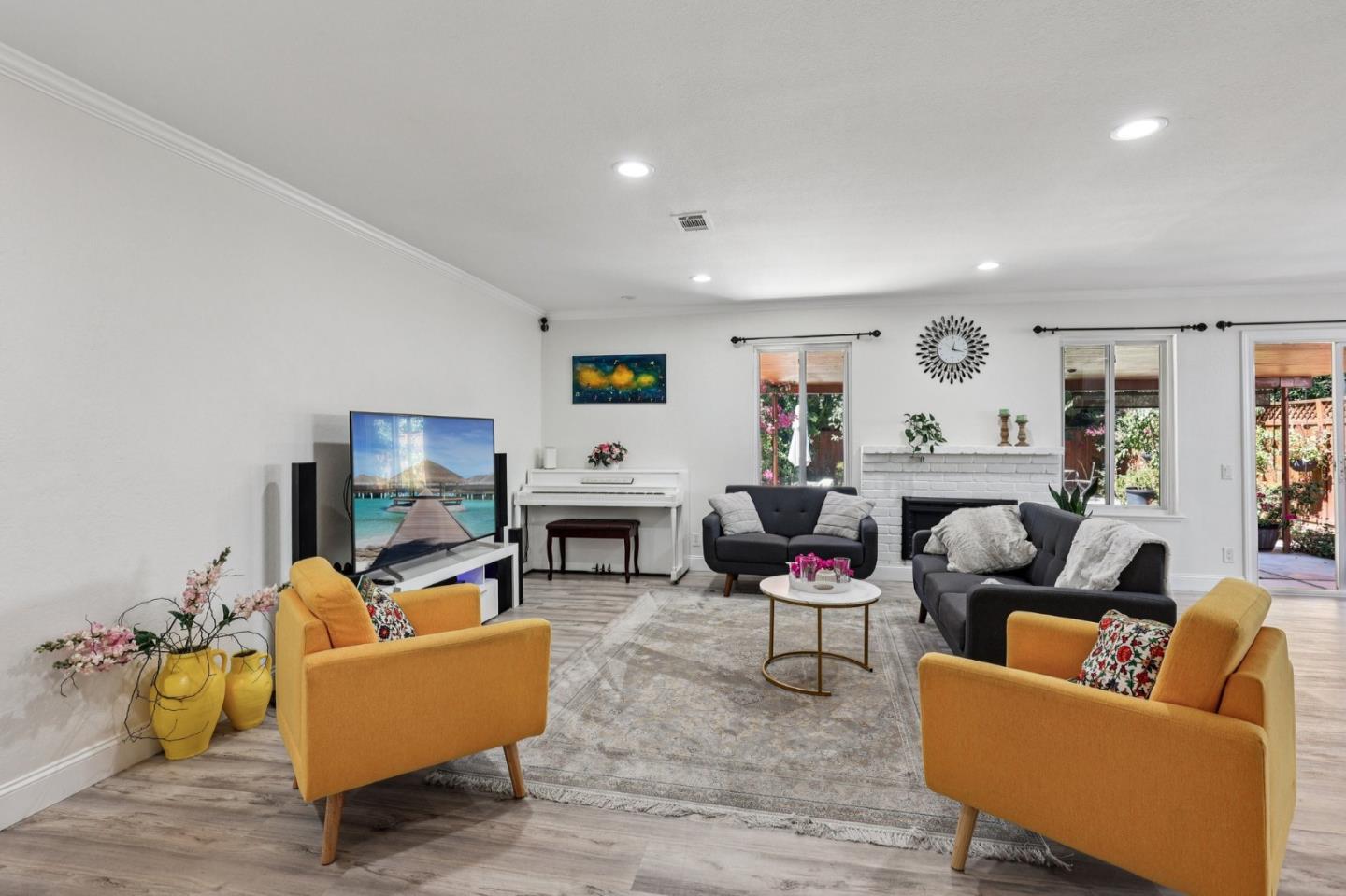 Detail Gallery Image 6 of 41 For 5195 Calicowood Pl, San Jose,  CA 95111 - 3 Beds | 2 Baths