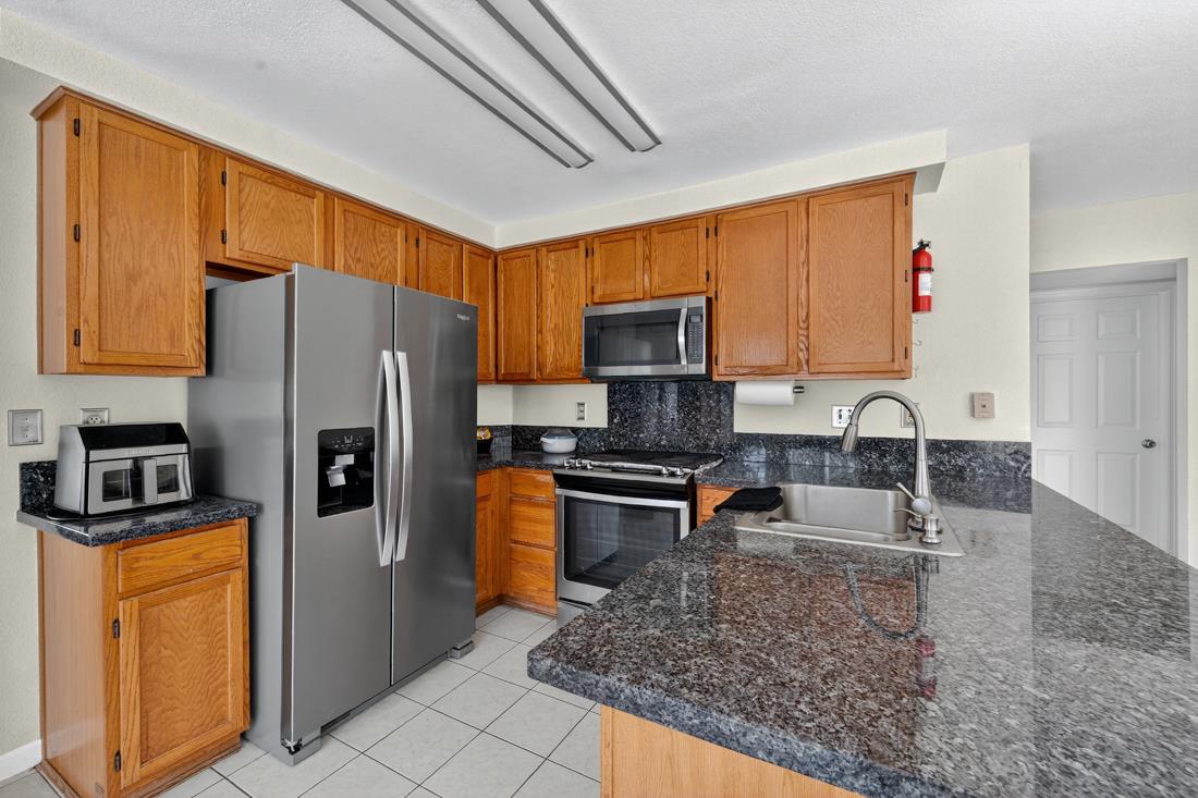 Detail Gallery Image 21 of 41 For 8748 Kentshire Way, Sacramento,  CA 95828 - 3 Beds | 2/1 Baths